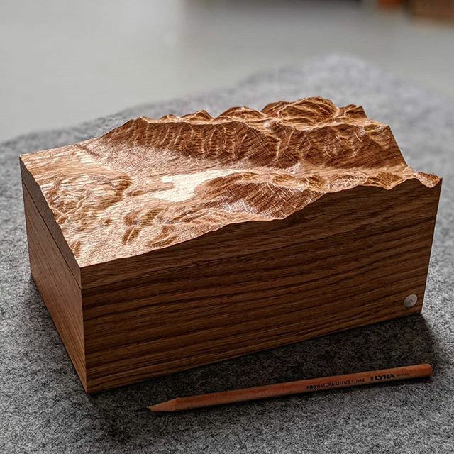 TomAylwin's tweet photo. Let's play....where's this? Here's a picture of a recent Contour Box commission...hint...it's somewhere in New Zealand. 
I'm taking orders now for the coming year so in case I can help you with a unique gift for a wedding, #50thbirthday or big anniversar… https://t.co/g1M3D2yx9T https://t.co/D6kfA3MwHY