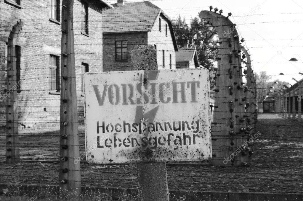 HenGeneral's tweet photo. "No hay palabras para expresar esta injuria, esta destrucción del hombre" 
#Auschwitz75 #Auschwitz #AuschwitzLiberation #auschwitzbirkenau https://t.co/Lt8wQvOJ16