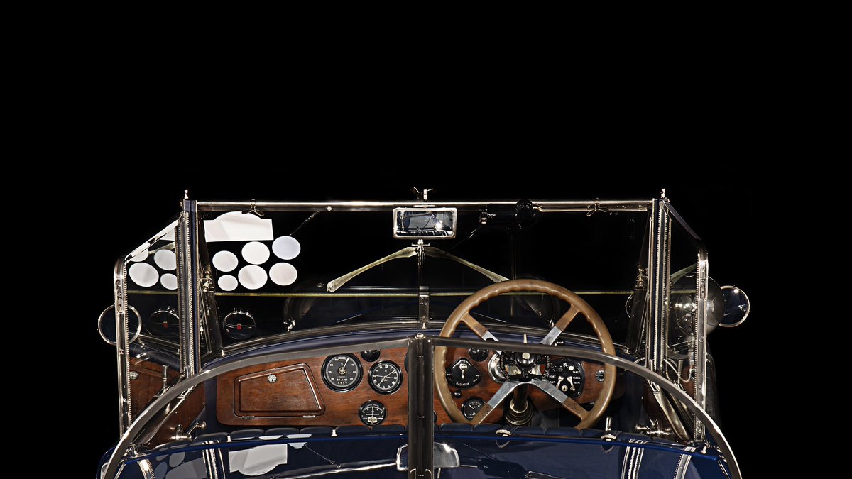 CARismaPHOTO's tweet photo. It’s all in the #details Capturing the very essence of your beautiful machine is what we do! #rollsroyce #bentley #lamborghini #ferrari #astonmartin #landrover #mclaren #alfaromeo #porsche #supercars #classiccars #carart #carphotography #carismaphoto https://t.co/ZCzwDk2nf4