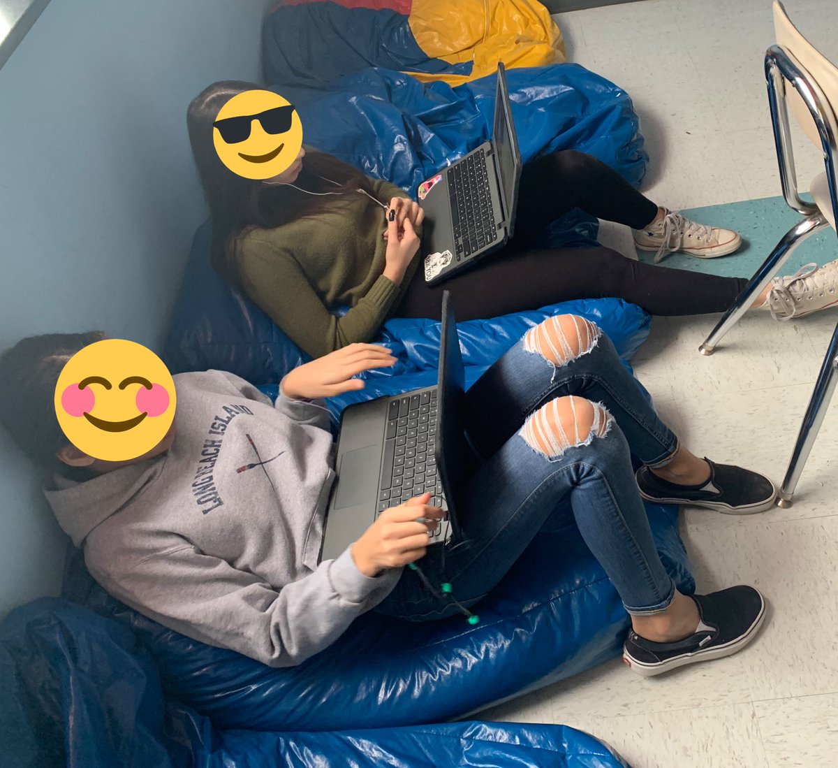 DrGrayMorales's tweet photo. Mr. Krol & Ms. Harrison’s 7th grade Social Studies students dive into the Salem Witch Trials, analyzing a series of primary & secondary sources to determine possible causes of the hysteria. Love how Docs, videos & questions are embedded into Google Slides. #MTPShistory #MTPSpride https://t.co/lnNMTJicjd