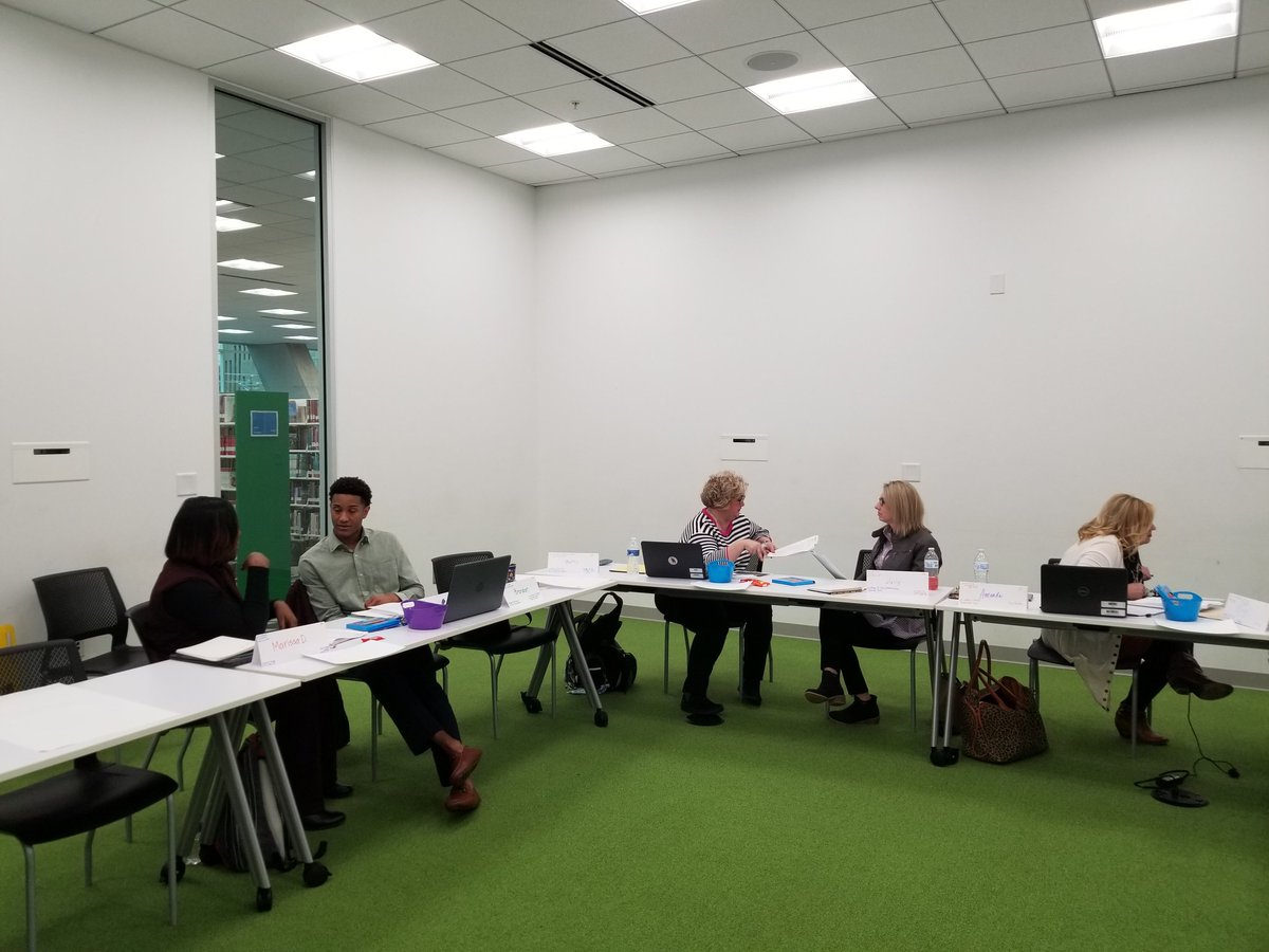 flanders94's tweet photo. Starting the morning off "Building Capacity" to deepen AVID implementation with educators from across the state. @AVIDSoutheast https://t.co/oRxRGKnjnz