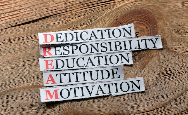 Sagetech_Mach's tweet photo. Came across this amazing image over the weekend that sums up a positive #Monday perfectly! #verticalpanelsaw #panelsaw #wallsaw #saw#sawing #sheetcutting #cutting #MondayMotivation #Signage
#Education #Engineering #woodworking #DREAM https://t.co/opcKKyHpaL