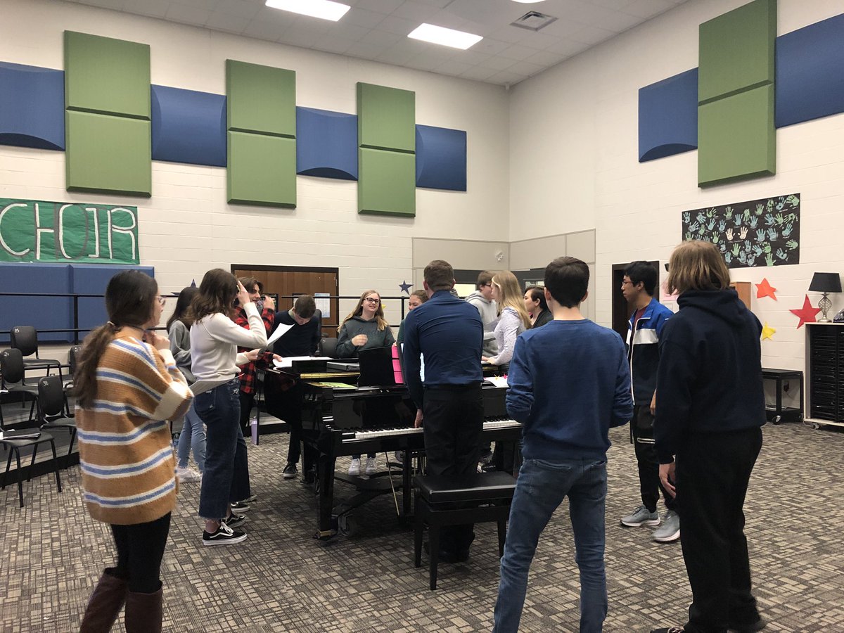 lutecroy's tweet photo. Now we’ve added the guys! #ForTheLongestTime #RHSRoar @RHSFrisco @ChoirReedy https://t.co/xhPHU4m57j