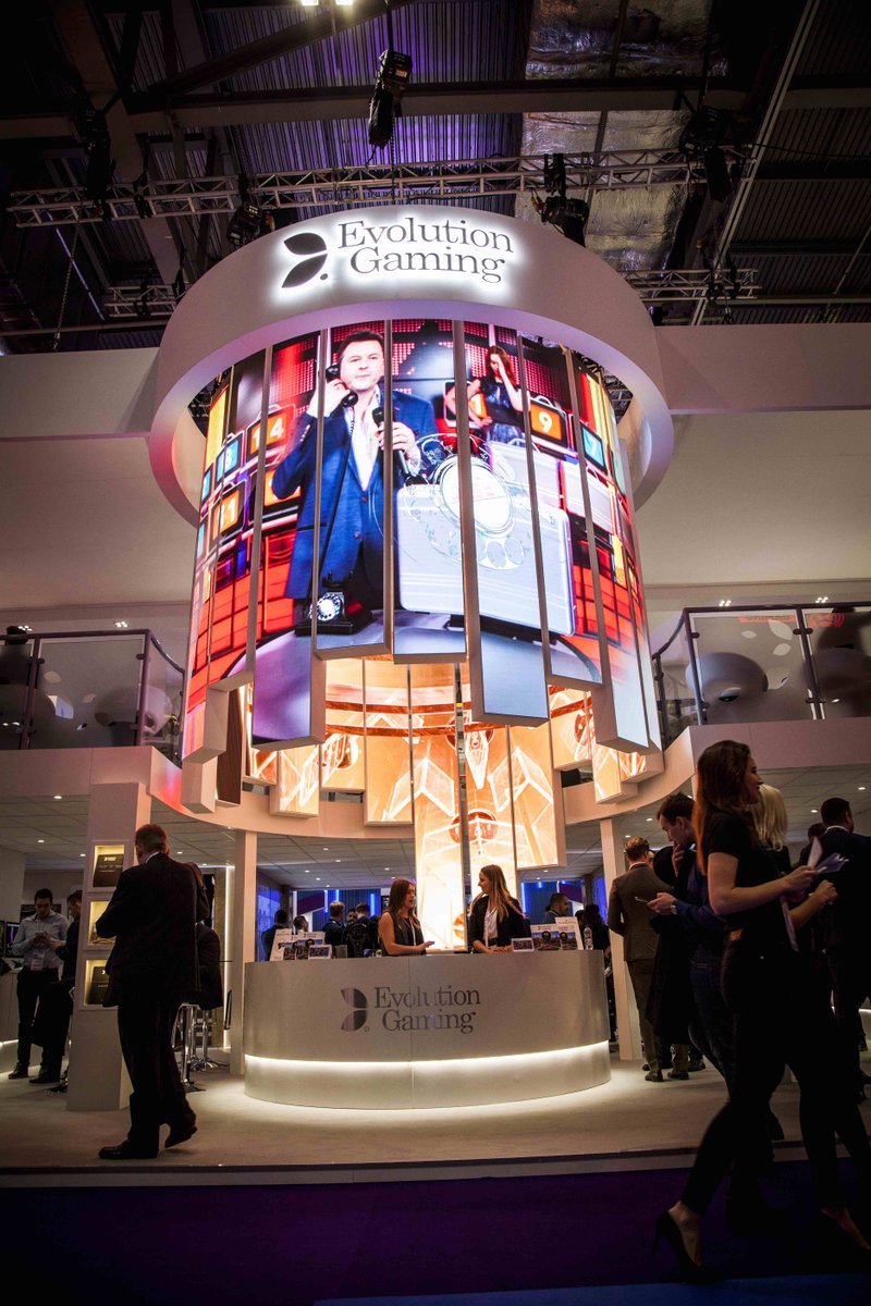 4WallEurope's tweet photo. Get creative with LED and integrate LED into your exhibition stand design > https://t.co/x1nZdkvn5e
#leddisplay #led #ledhire https://t.co/D3S88qHLx3