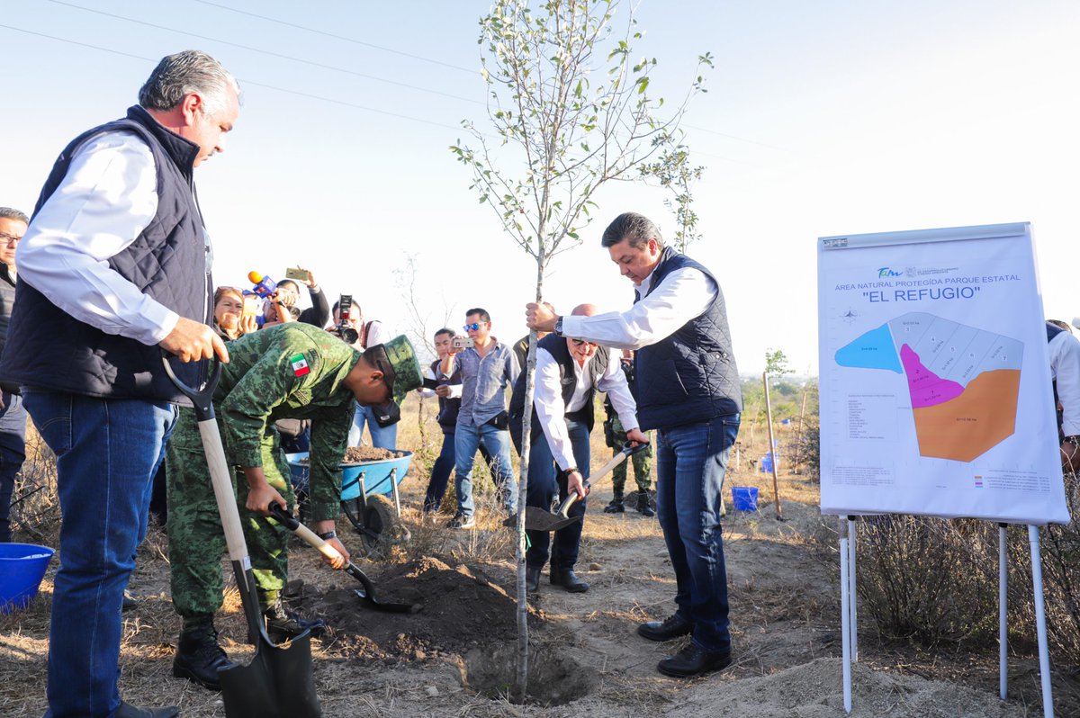 fgcabezadevaca's tweet photo. En el marco del Día Mundial de la Educación Ambiental, conmemorado ayer, y en seguimiento a las políticas del @gobtam en materia de sustentabilidad, mitigación y adaptación al cambio climático, llevamos a cabo la reforestación del Parque Estatal "El Refugio", en #CdVictoria. https://t.co/Rxc1HiK1n1