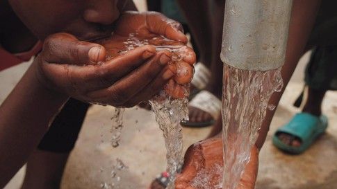 SUKenyaSummit's tweet photo. “With less than 1% of the world’s freshwater readily available for human consumption and demand expected to increase by 40% by 2030, effective governance and mngt of freshwater supplies is one of the most fundamental public goods challenges of our time.” https://t.co/jsVNuXyzje https://t.co/KY0Wo8RYru