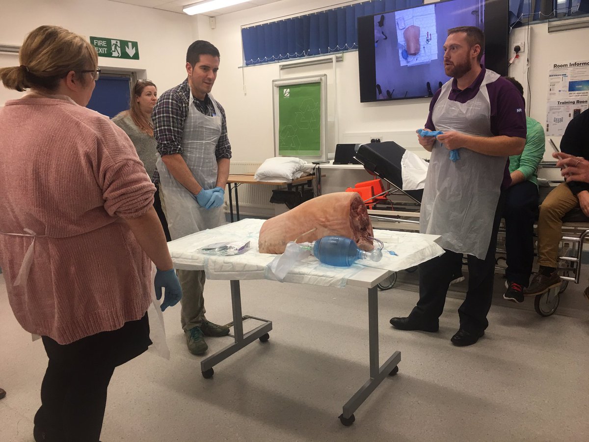 PhoebeWilson_RN's tweet photo. Belated Post: Such an amazing opportunity on Friday, attending the #ACPconference at Musgrove Park Hospital. What a fantastic opportunity, with such a supportive team. #clamshellthoracotomy https://t.co/gMIzgF0qOI