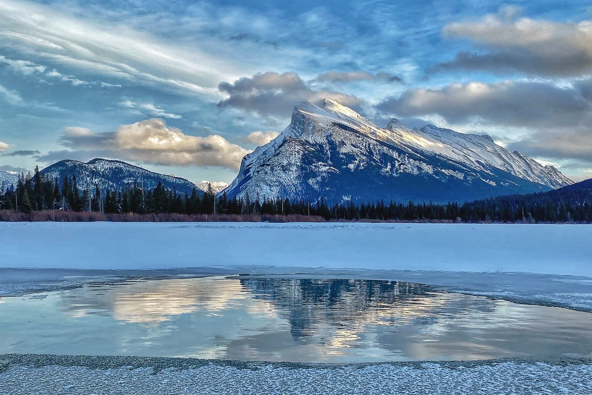 This week <a href="/BIRS_Math/">BIRS</a> “Fractons and Beyond” <a href="/banffcentre/">Banff Centre</a> <a href="/NGhoussoub/">N. Ghoussoub</a>