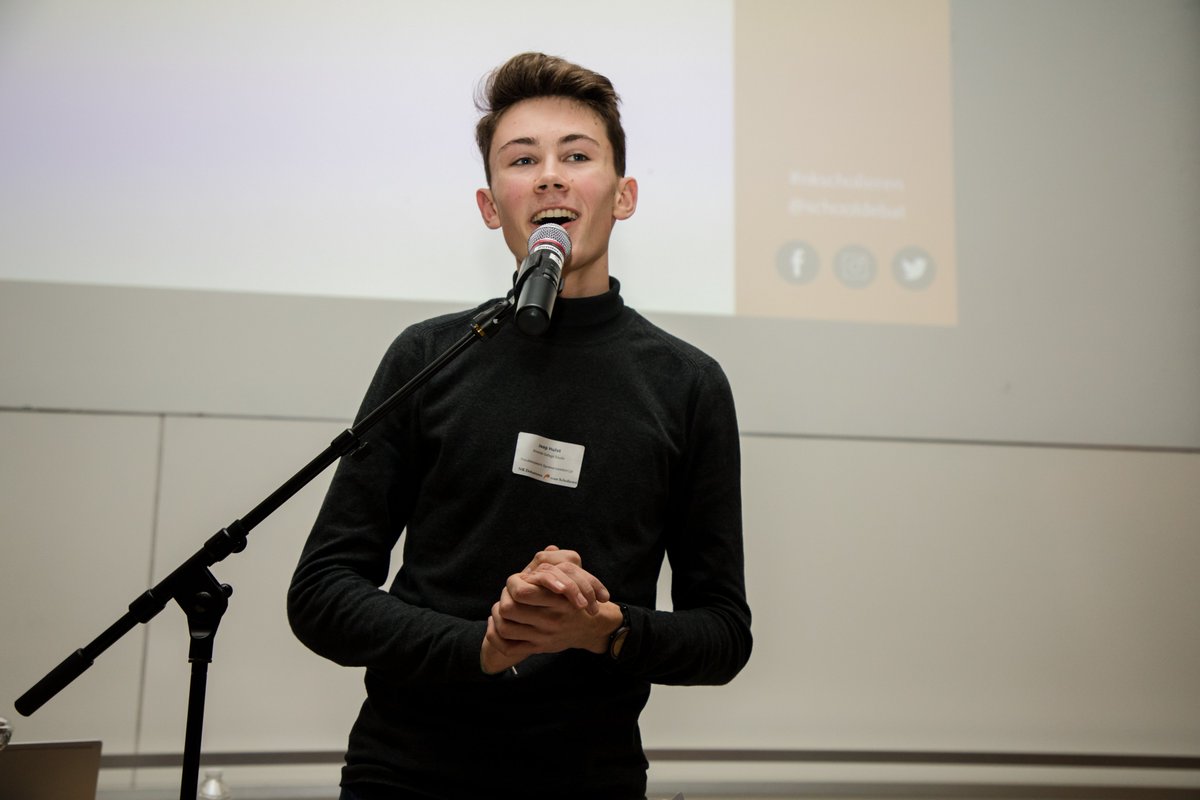 DriestarCollege's tweet photo. Opnieuw een berichtje van Driestar Debating Society: '18 januari jl. was het zo ver: de finale van het NK debatteren! We zijn uiteindelijk 12e geworden. Ook heeft Jaap de troublespeech beker gewonnen.' Goed gedaan weerπ @schooldebat #nkdebat #nkdebatteren #troublespeech #debat https://t.co/5Am0mDpWs3