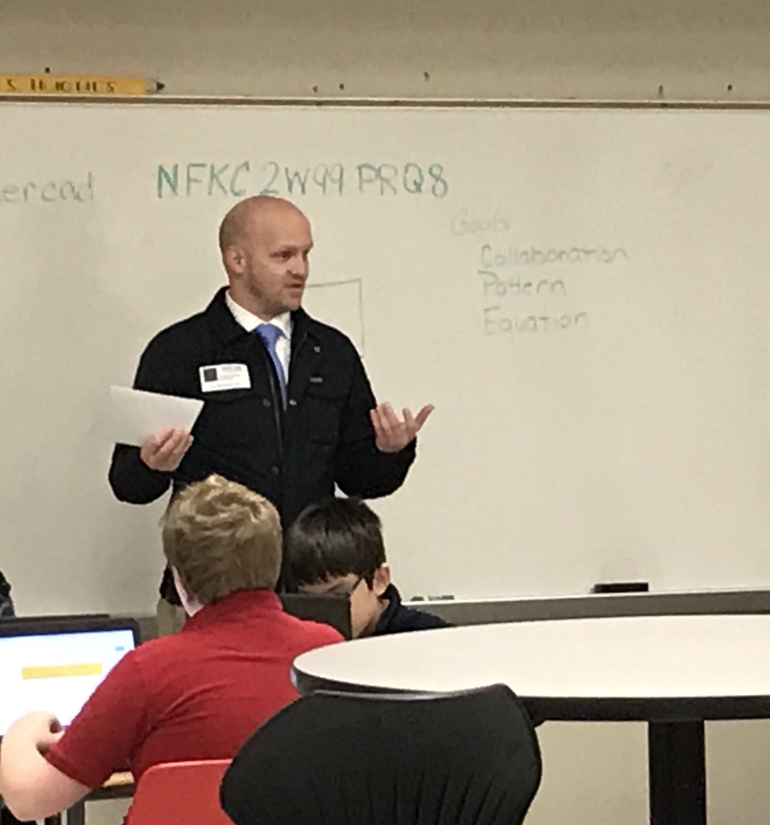 JCalvinEDU1's tweet photo. Our ⁦@REALM_BISD⁩ Ss were blessed that Mr. Colby Carter of ⁦@TeamEnvyLive⁩ visited campus to share about the variety of opportunities available within the growing business of eSports. Thanks to Dr. Bender Jutzi for coordinating this visit. #REALMRocks @BISD_AI  @BISD https://t.co/hM916JhPfM