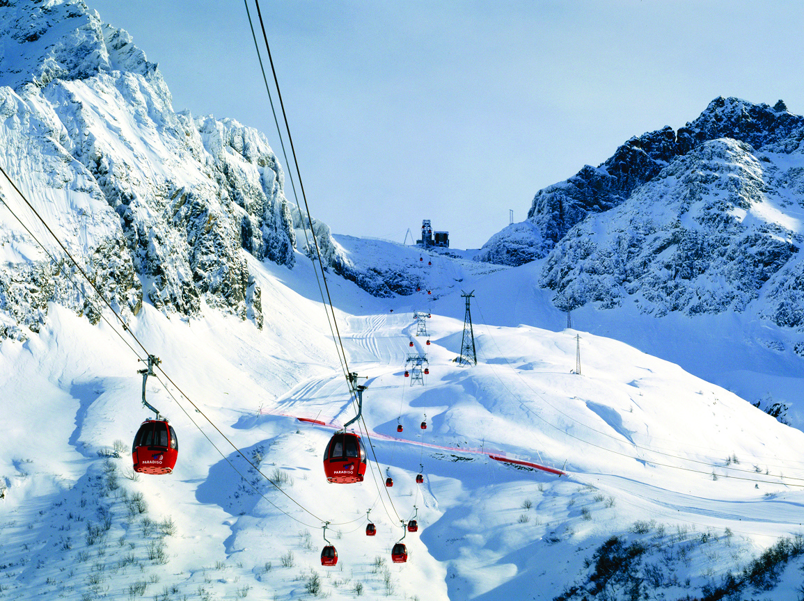 crystalski's tweet photo. Lady bugs or gondolas? #ad
_ 
📍 Passo Tonale, Italy https://t.co/WdpHkFIWLx