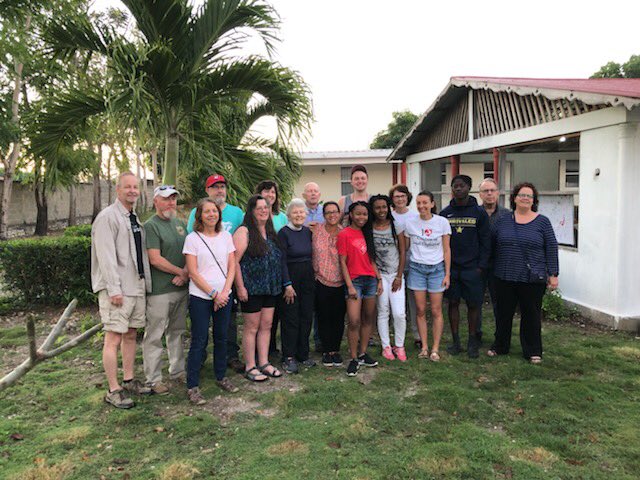 FTMissions's tweet photo. Team picture taken this morning before we left. https://t.co/zAOrtqYM5Y