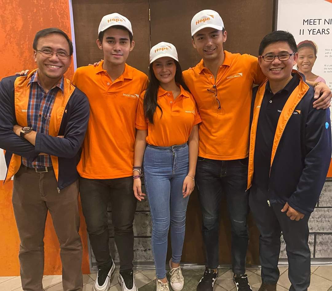 IÑIGO, BIANCA, ENZO. TYVM #IñigoPascual, #BiancaUmali & #EnzoPineda for being #OneForChildren. Appreciate your support to @WorldVisionPH' #HopeTown -- first of its kind experiential exhibit on the life of a sponsored child. #OneForChildren 📷 RVFuerte

worldvision.org.ph/hope-town/