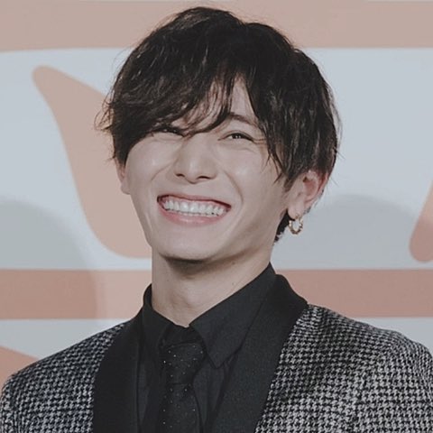 aisitel_R's tweet photo. 無 邪 気 な 御  レ  と 謎 に 包 ま れ る 御 レ ど っ ち が 好 み    ？
望 み 通 り に し て や る よ（

#RTした人迎え #ファボした人迎え #御レに愛される覚悟がある人 #拡散希望 https://t.co/ajHA93HI4P