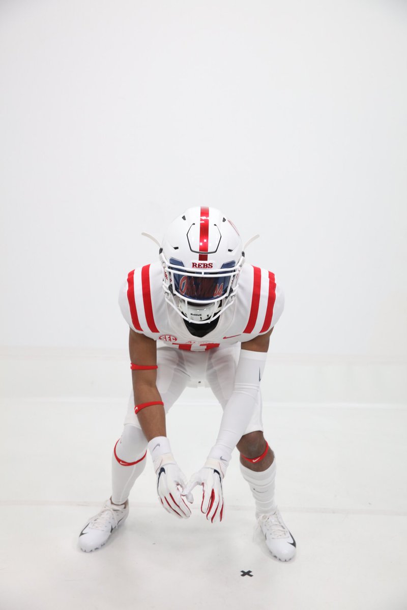 MHarris11_'s tweet photo. #HottyToddy💙❤️ https://t.co/WKxdSaNbGK