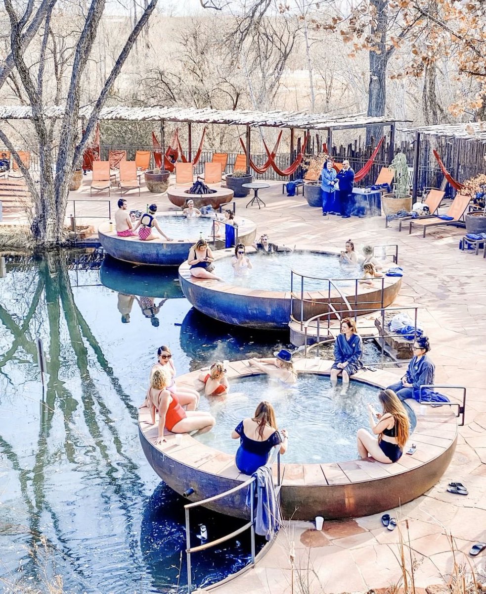 🎟 It’s giveaway time! 🎟 Visit our Instagram account for your chance to win a pair of day passes the the magical #ReposePools at @SunriseSpringNM ⬇️

instagram.com/simplysantafenm

#coldweatherhotwaters #seasonalsunrise #simplysantafe