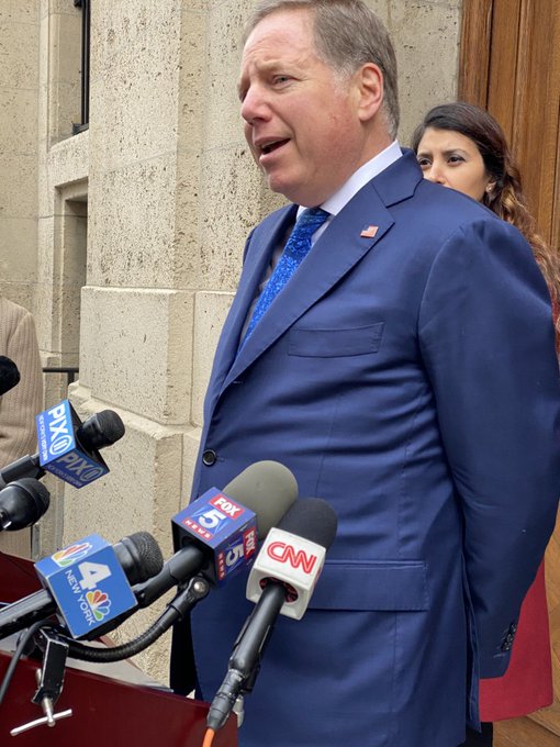 View image on Twitter