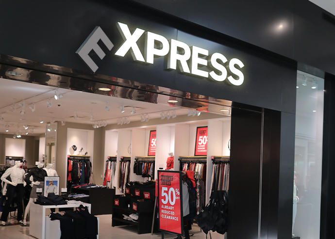 BSDRealty's tweet photo. Express Closing 100 Stores by 2022 Amid Retail Apocalypse 
https://t.co/4vWwtmBRzO | #CRE #RealEstate https://t.co/uANVcjCxAh