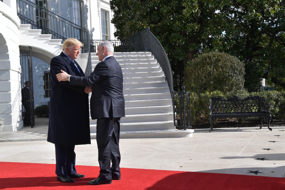 בבית הלבן. עושים היסטוריה. שומרים על ישראל.

At the White House. Making history. Keeping Israel safe. 🇮🇱🇺🇸