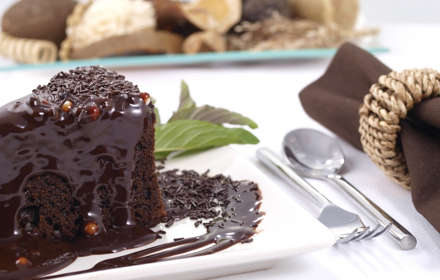#Chocolatelovers unite—TODAY is #NationalChocolateCakeDay! Celebrate with one of our #EdibleCommunities favorites: …leventuracounty.ediblecommunities.com/recipes/chocol…. 

#EdibleVC #EdibleOjai #edibleventuracounty #venturacounty #venturacountyfood #recipes #chocolate #cake