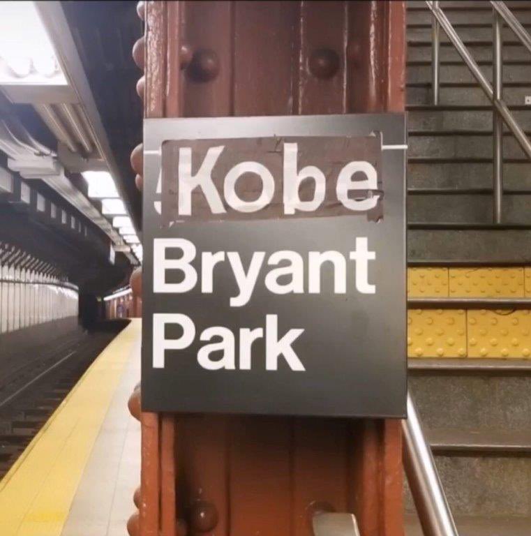 Htekmo's tweet photo. Sharing the love. #scenesfromny #RIPKobe https://t.co/uqFz24hHNA