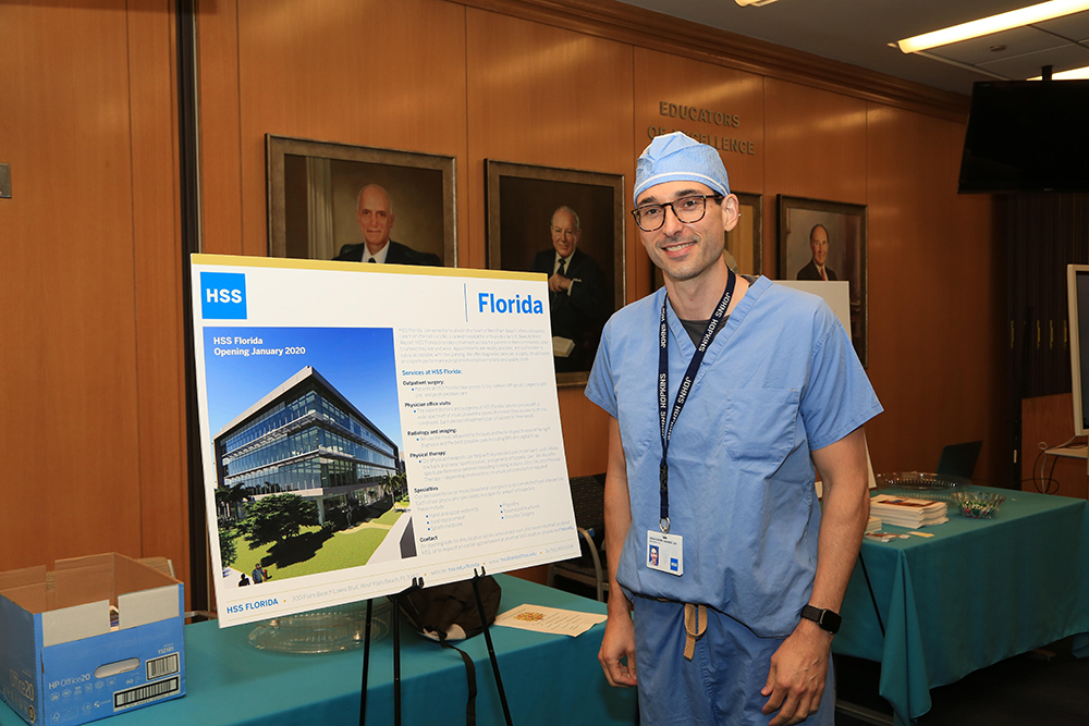 HSSAnesthesia's tweet photo. "I enjoy tailoring anesthetic to Pt preferences. Some curious Pts choose to remain awake &amp; watch their procedure while others want to sleep &amp; become lucid in recovery." –JP Ouanes, DO · Join us for #PhysAnes Week to recognize #anesthesiologists' care! @HSSProfEd @HSpecialSurgery https://t.co/LDuSx6Gom7