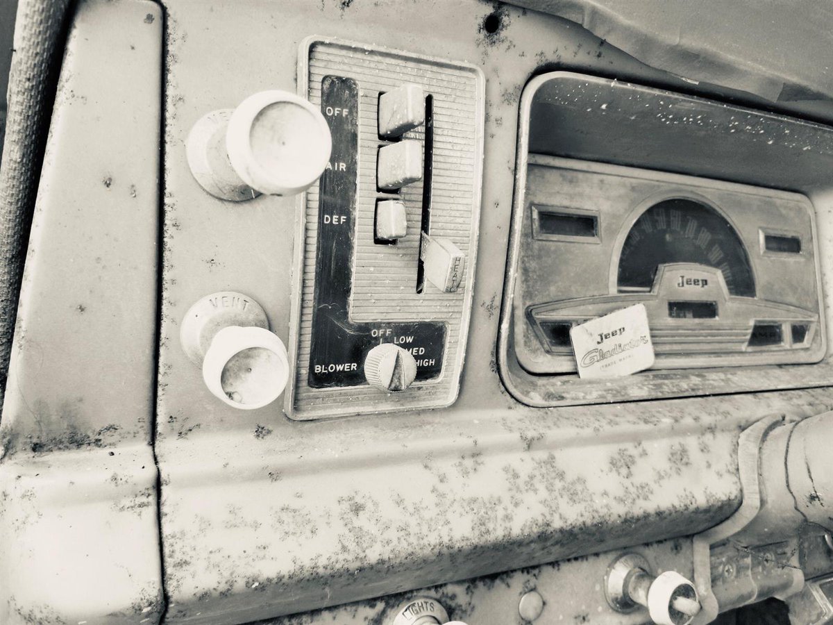 TheHyper_E's tweet photo. Yes, we believe in intuitive user interfaces.
Join us: https://t.co/G13WuU69gC
More: https://t.co/7CJgr9WkUD
#Cars #ClassicCars #FutureCars #TheHyperE #automobiles #SuperCars #Environment #CarbonFootprint https://t.co/xk6ABIwSHv