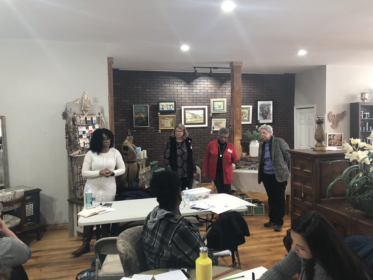 Leslie_CSBDF's tweet photo. Another Fabulous day in Elizabeth City! Real Entrepreneurship at Brackwater Brush Studio #CSBDF https://t.co/w4Ihdw1R7w