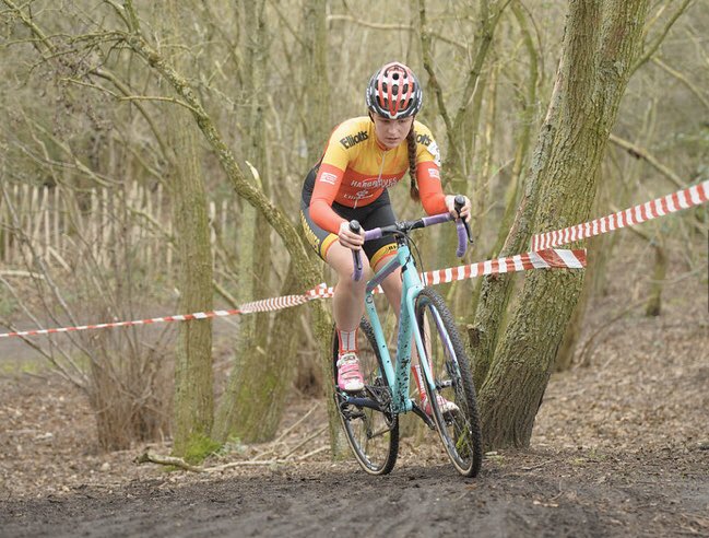 a good way to end the cross season yesterday with 2nd junior and 6th overall