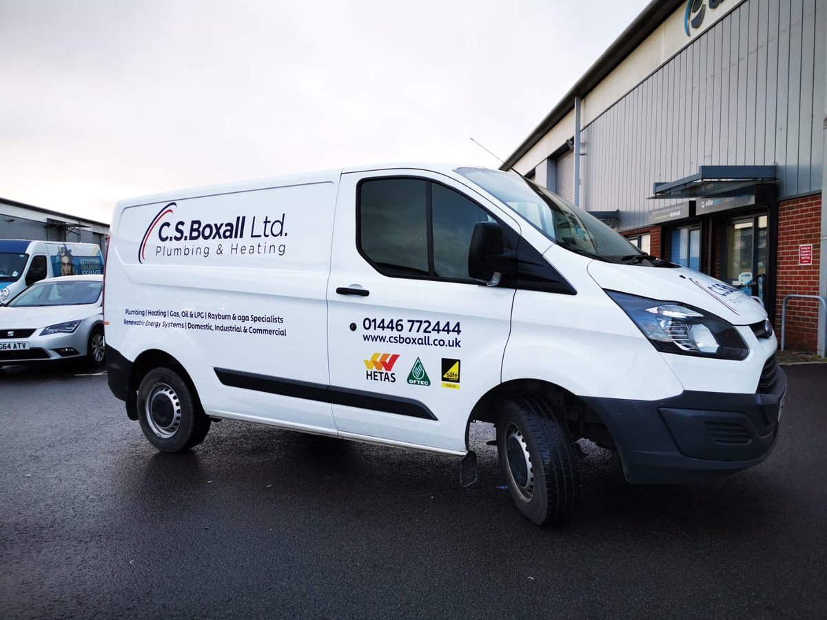 EliteSigns's tweet photo. Since 2002 we have been working with #csboxall plumbing & heating, providing their #vehiclebranding and #signage
This Ford Custom is their latest van to be branded.
@rolanddguk @metamarkuk @printmaxuk #Metamark https://t.co/rqkQsWAbYb