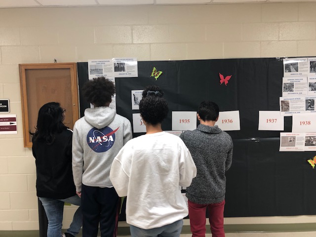 Students at <a href="/AllisonElc/">Allison L Steele ELC</a> are participating in a Gallery Walk for #HolocaustRemembranceWeek. This is the first of several activities the students will participate in. <a href="/SCUCISD/">SchertzCiboloUC ISD</a> <a href="/SCUC_GCT/">Great Conversations Team</a>