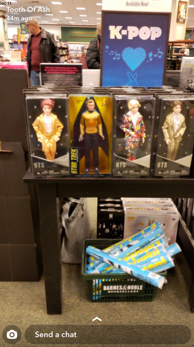 crystalstar_8's tweet photo. My friend saw this at Barnes and Noble. 
#BTS #startrek #CaptainKirk #JimmyK #태형 #지민 #남준 #정국 #윤기 #진 #호석 https://t.co/L2kZzqX7bR