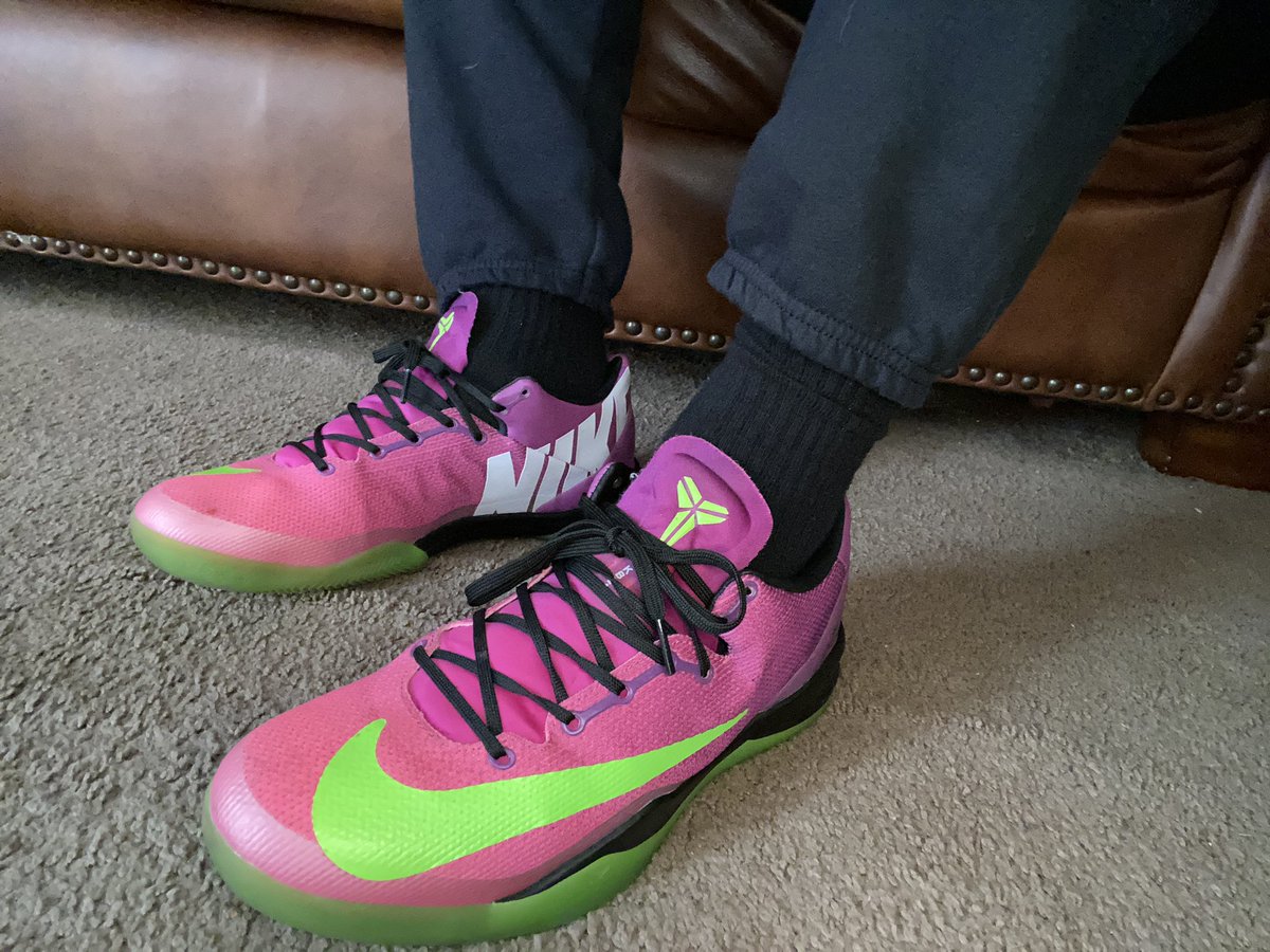 KingTJ_89's tweet photo. In honor of an all time great i had to wear my favorite Kobeβs today. #Kobe 8 Mambacurial #8 #24. #RIPMamba #RIPGianna #MambaMentalityForLife π https://t.co/KjL7uBiwuU