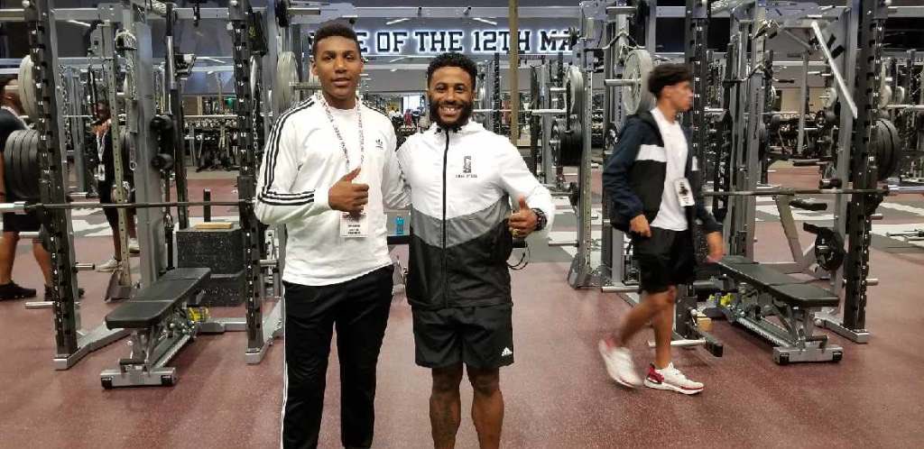 ChuxSpeed's tweet photo. Thank you @AggieFootball for showing my #FastAustin boys all the great opportunities y’all have to offer.
@Fast7v7
#WeRun512 /// #GigEm https://t.co/fOJrTYWOS7