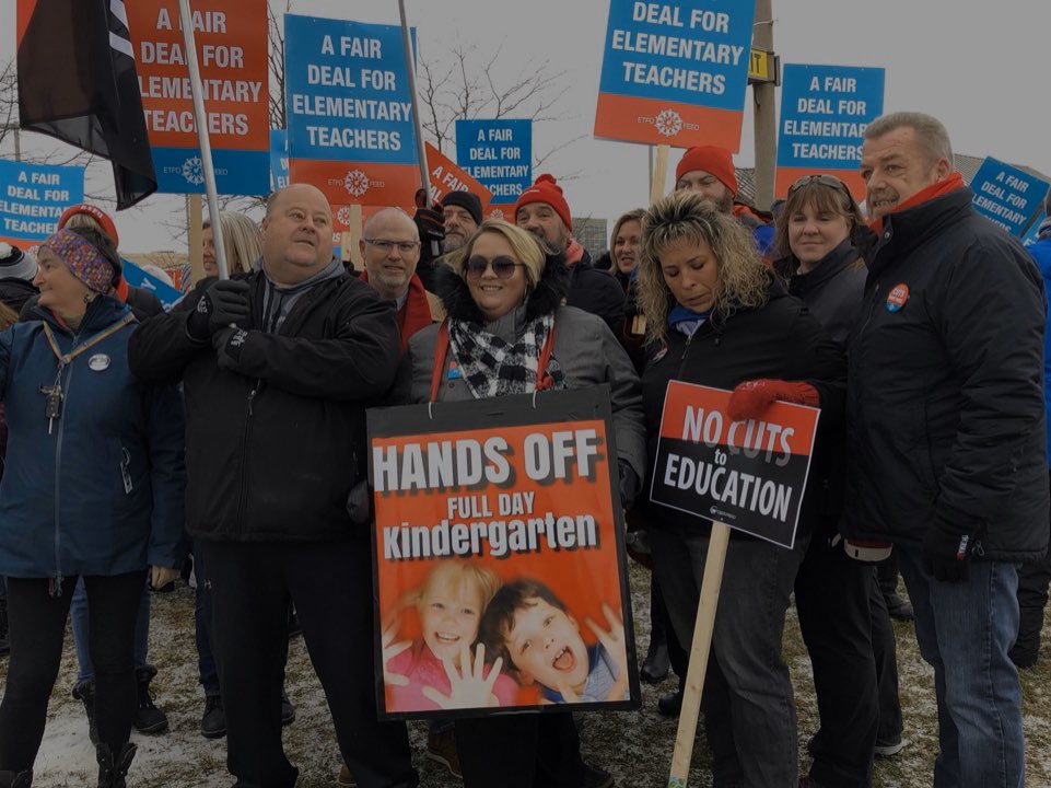 CuriousMindsInRoom3 tweet media