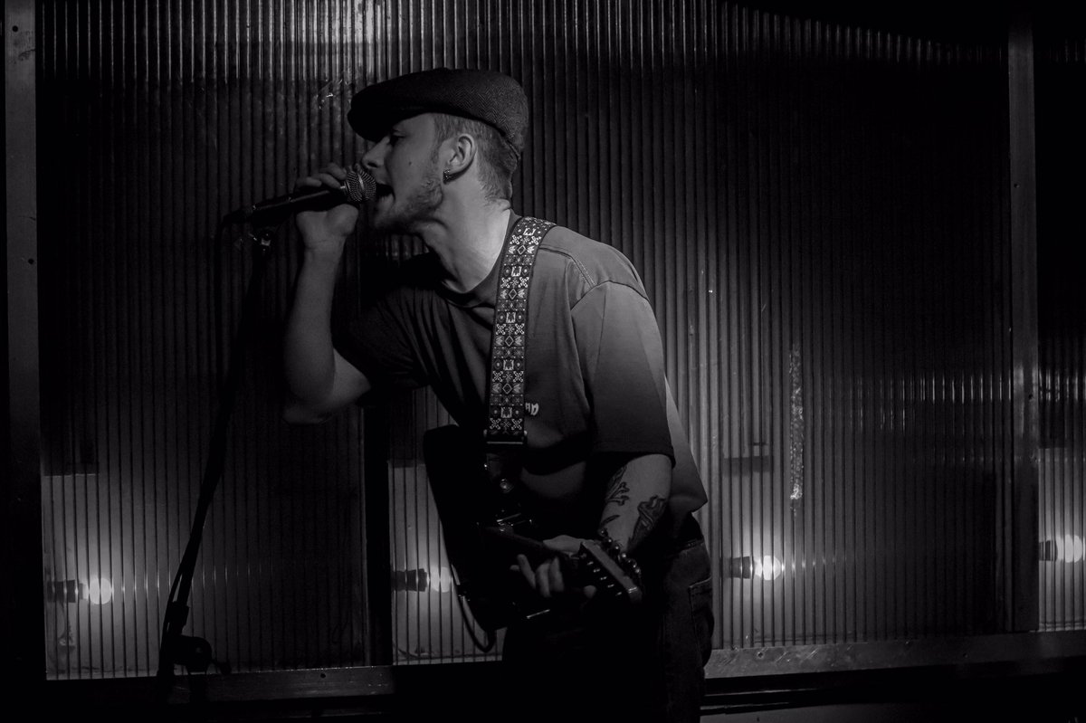 ModernAgeMusicHQ tweet media