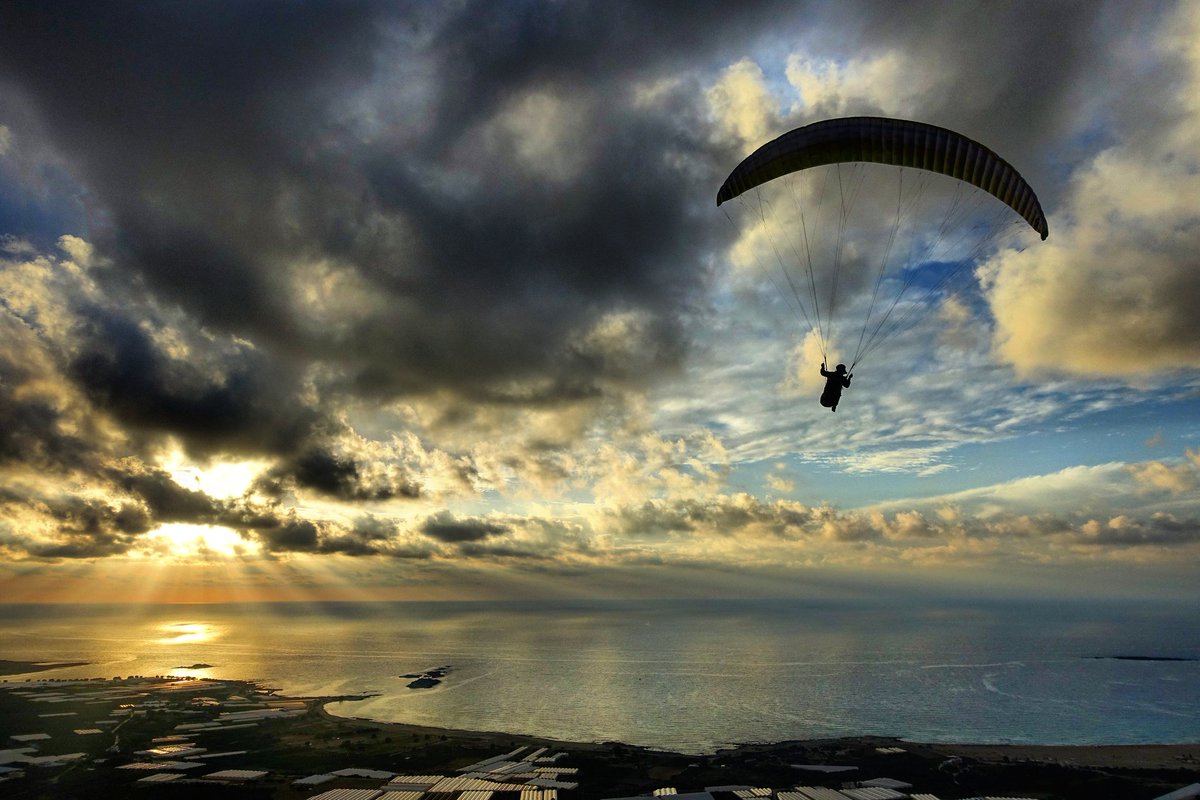 ParaglidingGr's tweet photo. Flights Crete 
Paragliding Crete Power Fly 
https://t.co/HXaM4xKObN 
#Paraglidingcrete 
#paramotor #chaniacrete #georgioupolis #holidayCrete #paragliding #paratrike https://t.co/6p6xdU41br https://t.co/g6aLAQHNJ0