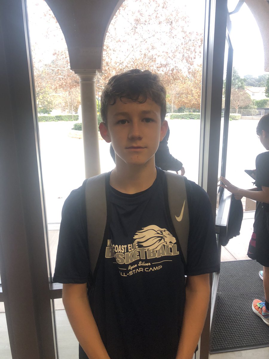 JuliusVElite0's tweet photo. 2025 Loukas Jones SG one of the top shooters in California. Ultra confident from 3 with deep range. Scored it all weekend. @RyanSilver1 @WCEBball #JrAACamp https://t.co/MQXv4s4pvM