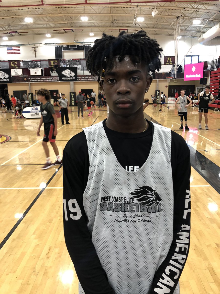 JuliusVElite0's tweet photo. 2024 Seven Bahati 6’4 Wing was one of the better long term perimeter prospects in the camp. Bahati was good in the open court & has the measurements to separate him from the pack. Nice athleticism. Rebounds & defends. @RyanSilver1 @WCEBball #JrAACamp https://t.co/K3MnvRLKEa