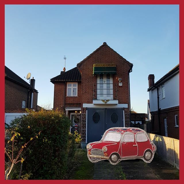 ChristmasCo1988's tweet photo. The Mini is a British classic and we thought this entirely random but brilliant London house looked very handsome with it in the drive. If this is your house, perhaps you should consider purchasing a Mini immediately.
.
.
.
#christmasco1988 #christmas #handmade #instahandmad… https://t.co/jLd826qlbi