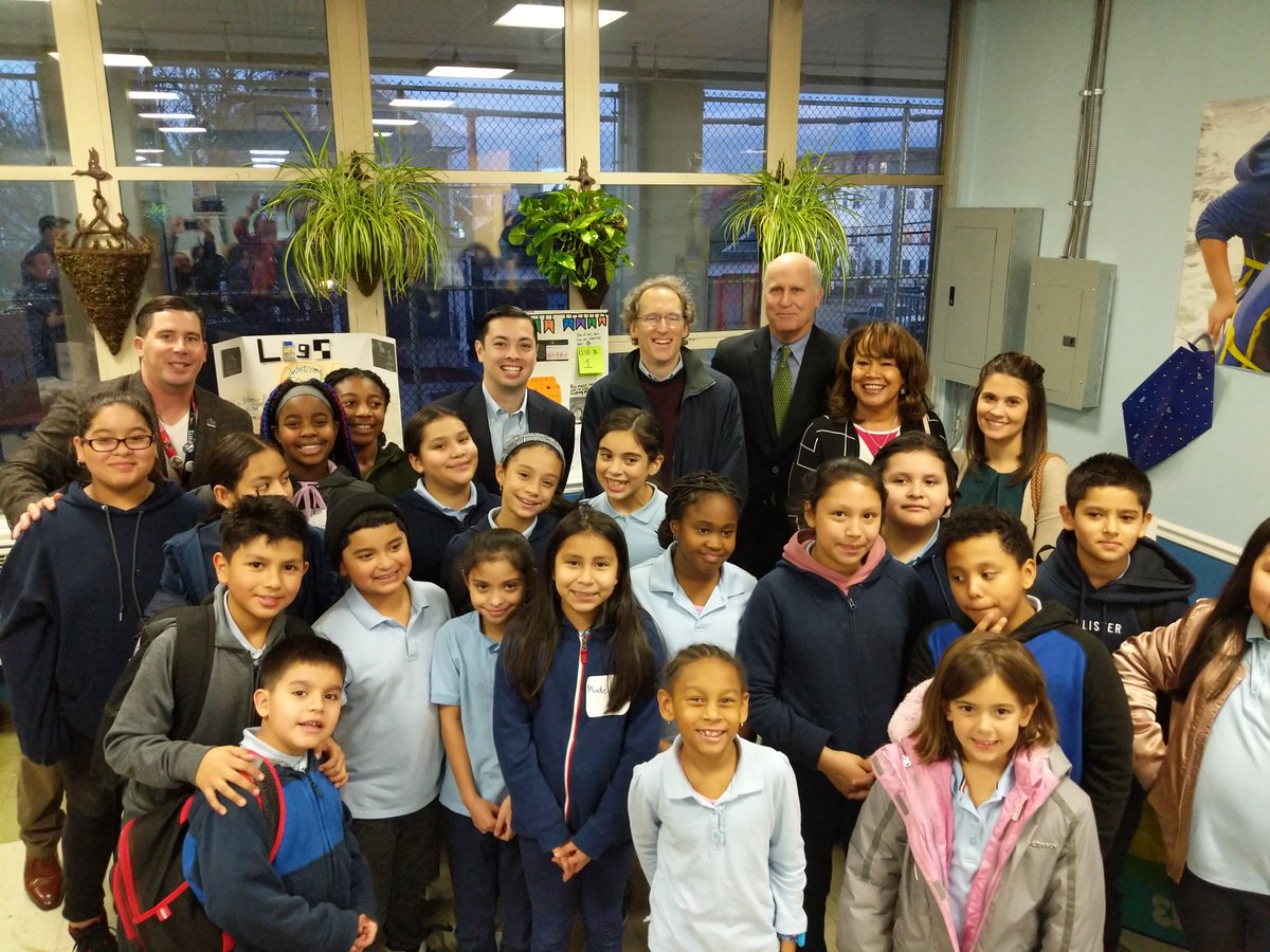JenBray401's tweet photo. Here's some #MondayMotivation! Find out how one school in Rhode Island's smallest city is achieving big milestones with its students - thanks in part to the @nationalgridus Foundation. https://t.co/l4ioYyA1gf @DebDrew0528 @learningcommty @JamesDiossa
@Valerie_NGrid https://t.co/uJDcLVShSp