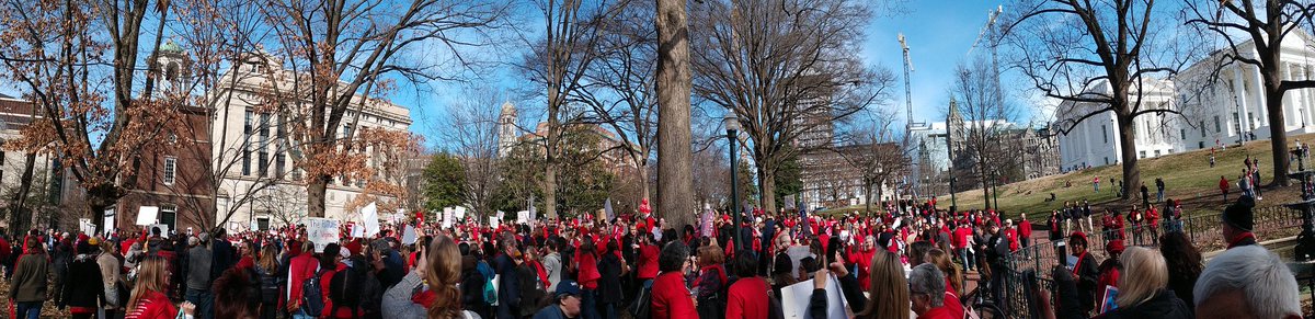 It's Rally Day!  #FundOurFuture #Red4Ed <a href="/FauquierEA/">Fauquier EA</a> <a href="/VEA4Kids/">Virginia Education Association</a>  #FCPS1KidsDeserveIt