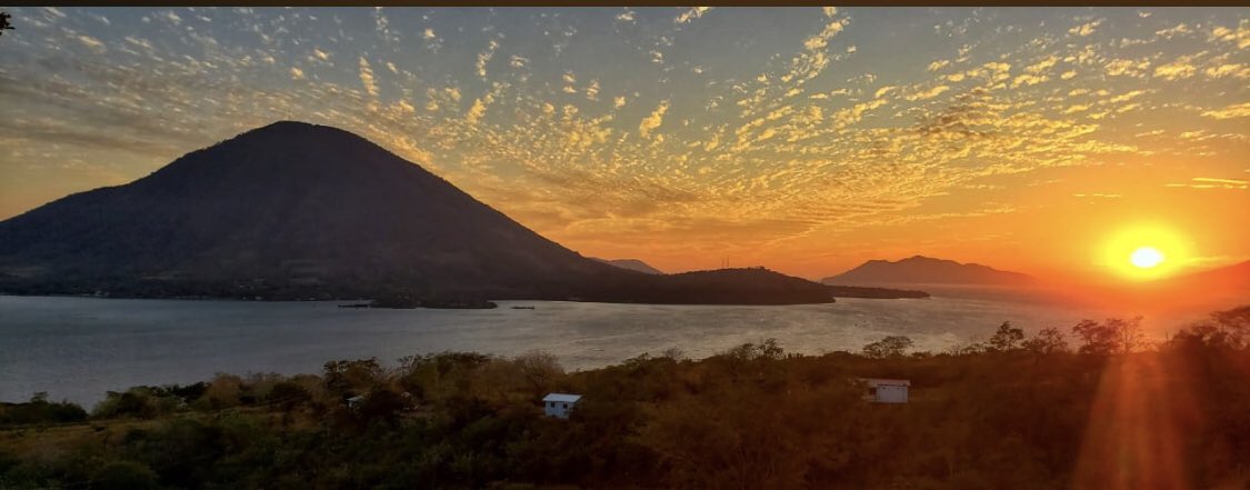 ikechismuyo's tweet photo. Golfo de Fonseca en su esplendor... sin filtros ni Photoshop https://t.co/uKCKKoGWTp