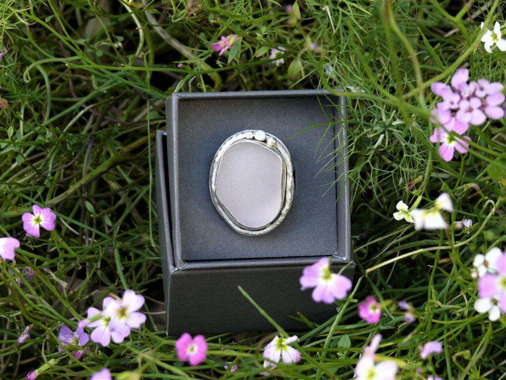 LinkedMagazines's tweet image. Love Scottish Sea Glass Jewellery linkedmagazine.co.uk/love-scottish-…