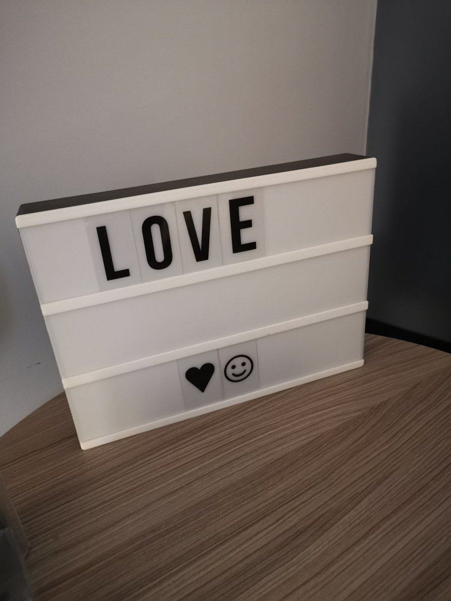 StudyNcb's tweet photo. We came into our Cube escape space to find this today. There was plenty of love around our amazing phase 2 at #ncb which officially was handed over today!! #learnsucceedprogress #newcollegebradford https://t.co/0nFFrRtxWb