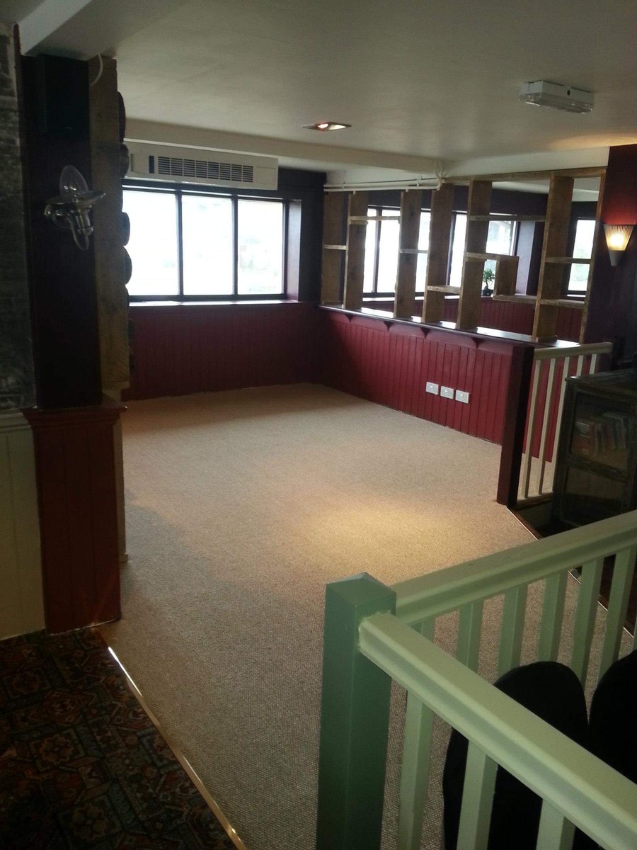 AshburnCarpets's tweet photo. Sisal carpet fitted in a pub in London @CrucialTrading #sisal #sisalfloorcovering #sisalcarpet #naturalfibres #naturallook #traditionallook😍 #traditionalart #london #londoninteriordesign #publichouse #pub #londonpub #commercialcarpet #renovation #refurbishment #newlook https://t.co/YOBfMtNQ47