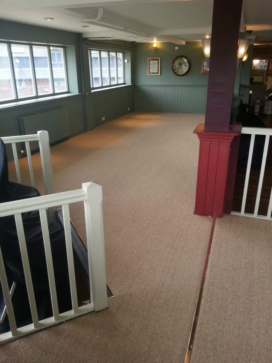 AshburnCarpets's tweet photo. Sisal carpet fitted in a pub in London @CrucialTrading #sisal #sisalfloorcovering #sisalcarpet #naturalfibres #naturallook #traditionallook😍 #traditionalart #london #londoninteriordesign #publichouse #pub #londonpub #commercialcarpet #renovation #refurbishment #newlook https://t.co/YOBfMtNQ47