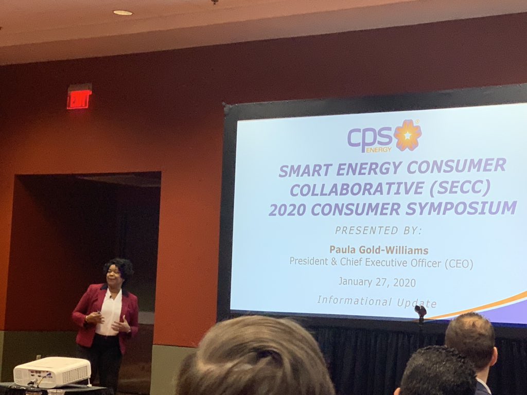 TaysDays's tweet photo. “Keep them on the phone until they are absolutely happy. Make the call time go up!  If you are going to be the home team - act like it!  Make an emotional connection with your customers” Wise words from CEO Paula Gold-Williams from @cpsenergy  #secctenth https://t.co/cPwpQIK2it