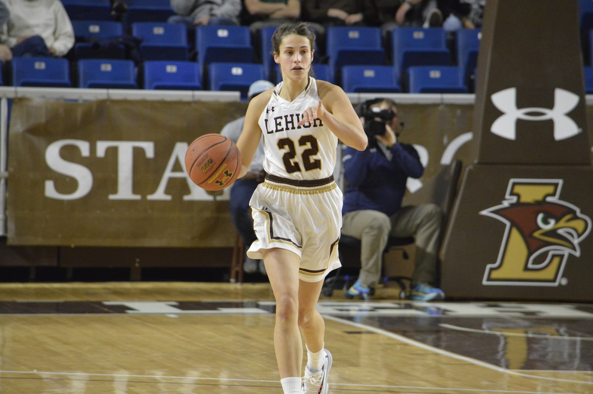 LehighSports's tweet photo. .@LehighWBB guard Hannah Hedstrom has excelled both academically &amp; athletically since she stepped on campus. She's been the starting point guard since her freshman year, graduated in three years &amp; is now working on her Masters. Click for more on her story: https://t.co/ydEdwQqCKv https://t.co/3f75sHydLk
