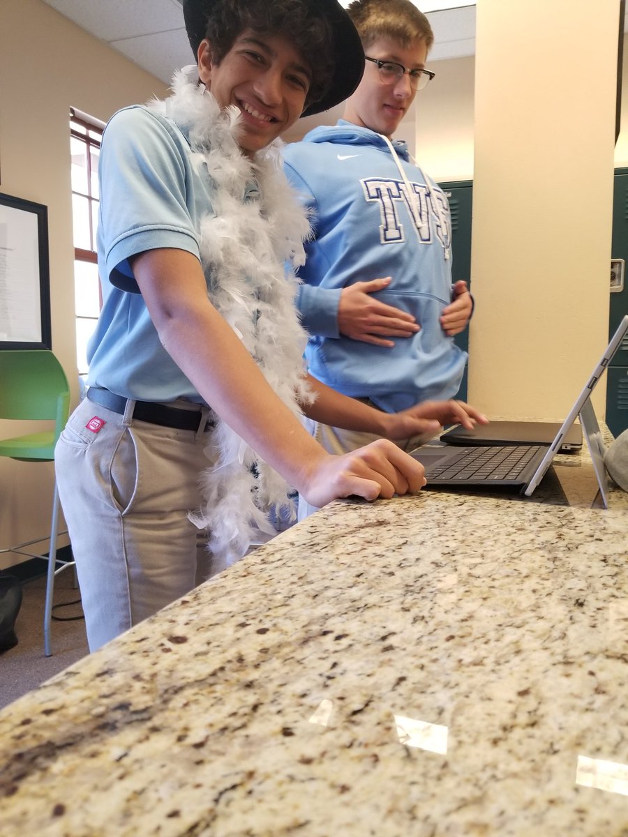 CoachCain51's tweet photo. Couple of @TVS_Trojans Upper Schoolers working on Spanish Project on Healthy Lifestyle. 
Mike Gallagher 
Devan Dave' 
Bart Nickels
Tamam Haque https://t.co/Xmnt5HZ0zo